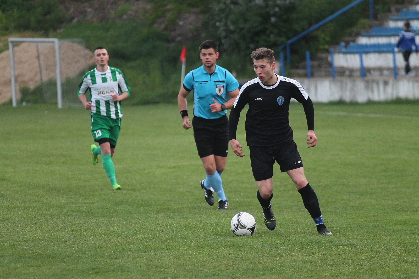 Okręgówka: Konfeks Legnica - Iskra Księgienice 3:2 (0:1)