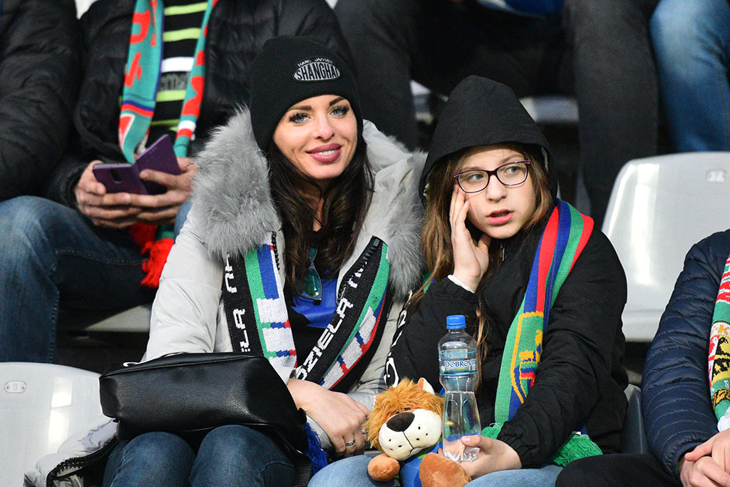 Kibice podczas meczu Miedzi Legnica ze Śląskiem Wrocław