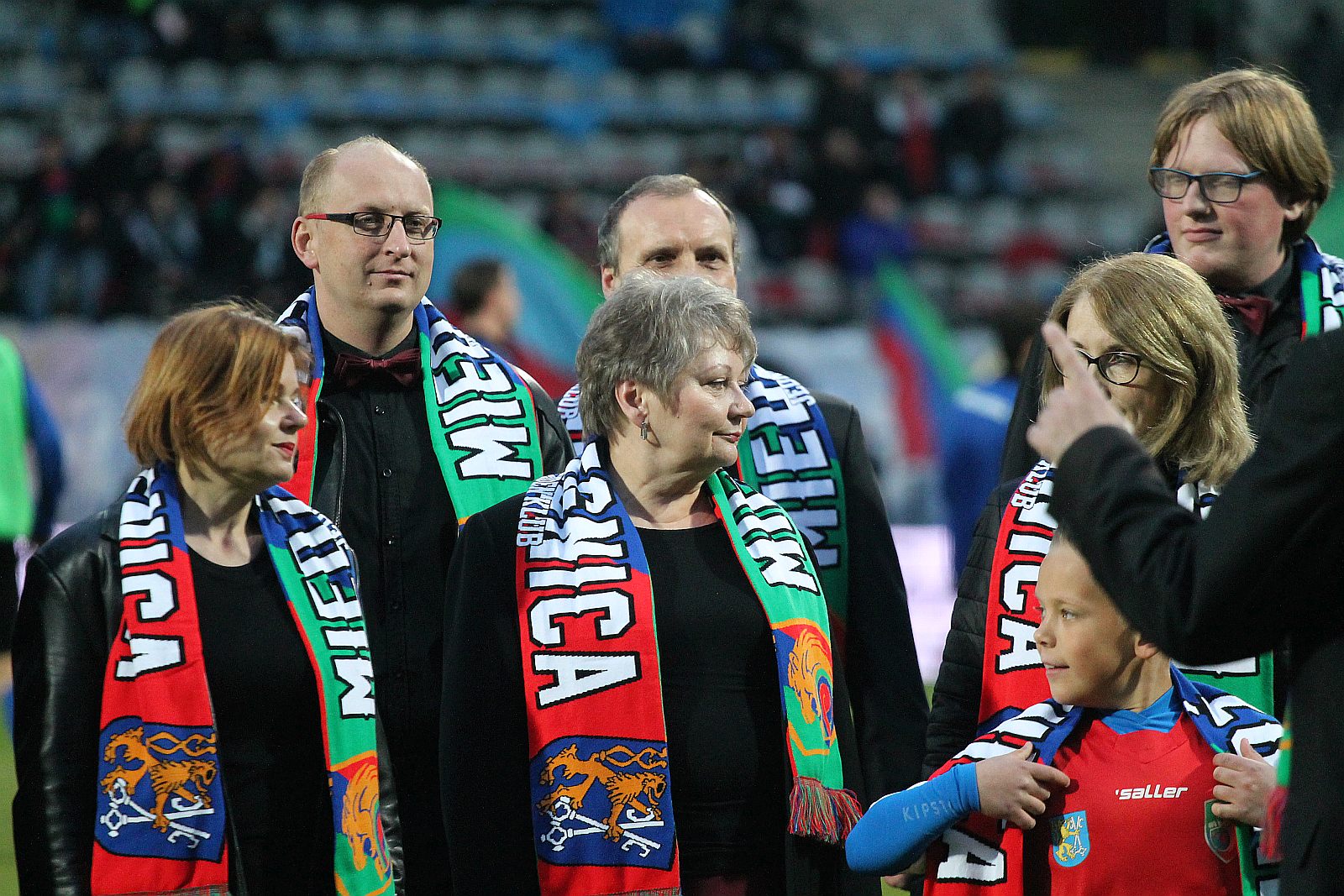 Kibice podczas meczu Miedzi Legnica ze Śląskiem Wrocław