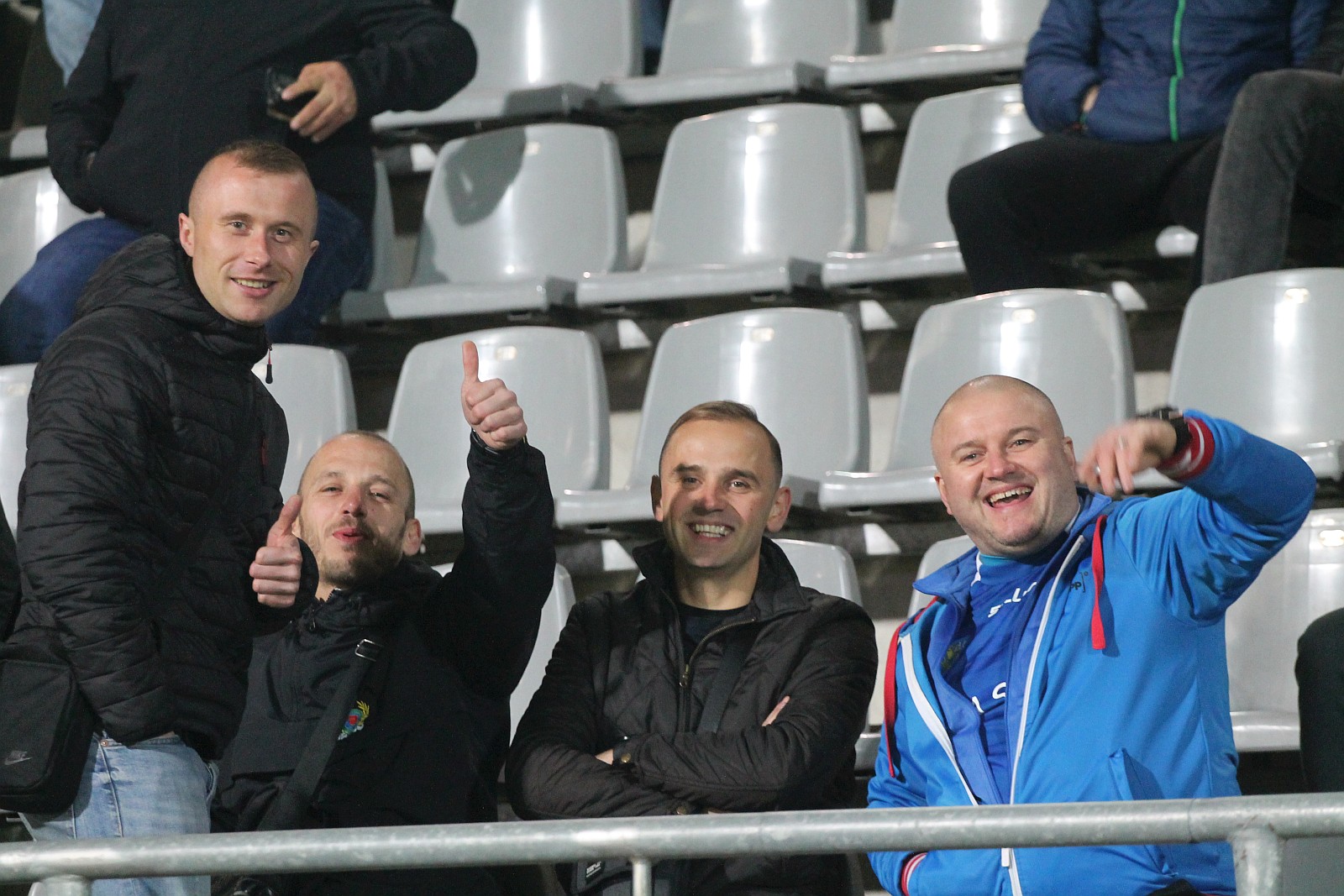 Kibice podczas meczu Miedzi Legnica ze Śląskiem Wrocław