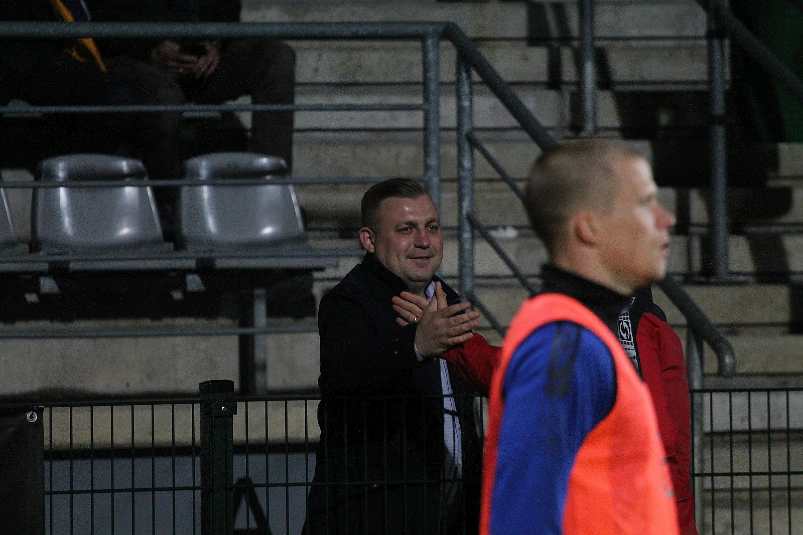 Kibice podczas meczu Miedzi Legnica ze Śląskiem Wrocław