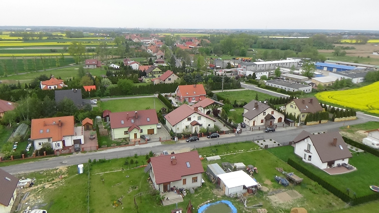 Koskowice z lotu ptaka. Zobacz jak wyglądają na wiosnę