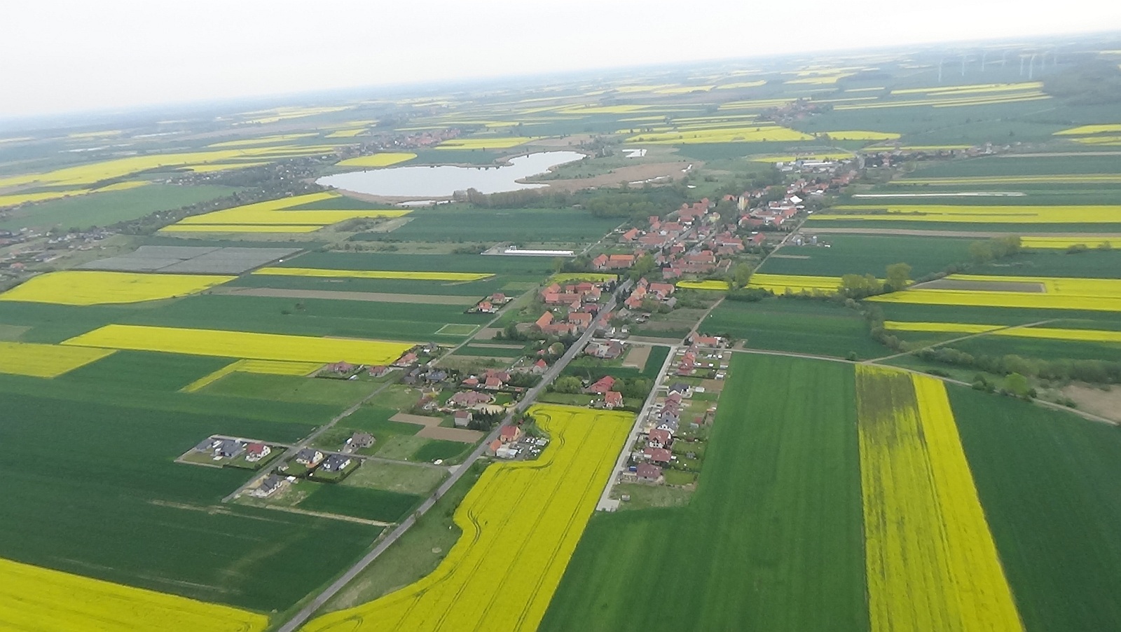 Koskowice z lotu ptaka. Zobacz jak wyglądają na wiosnę