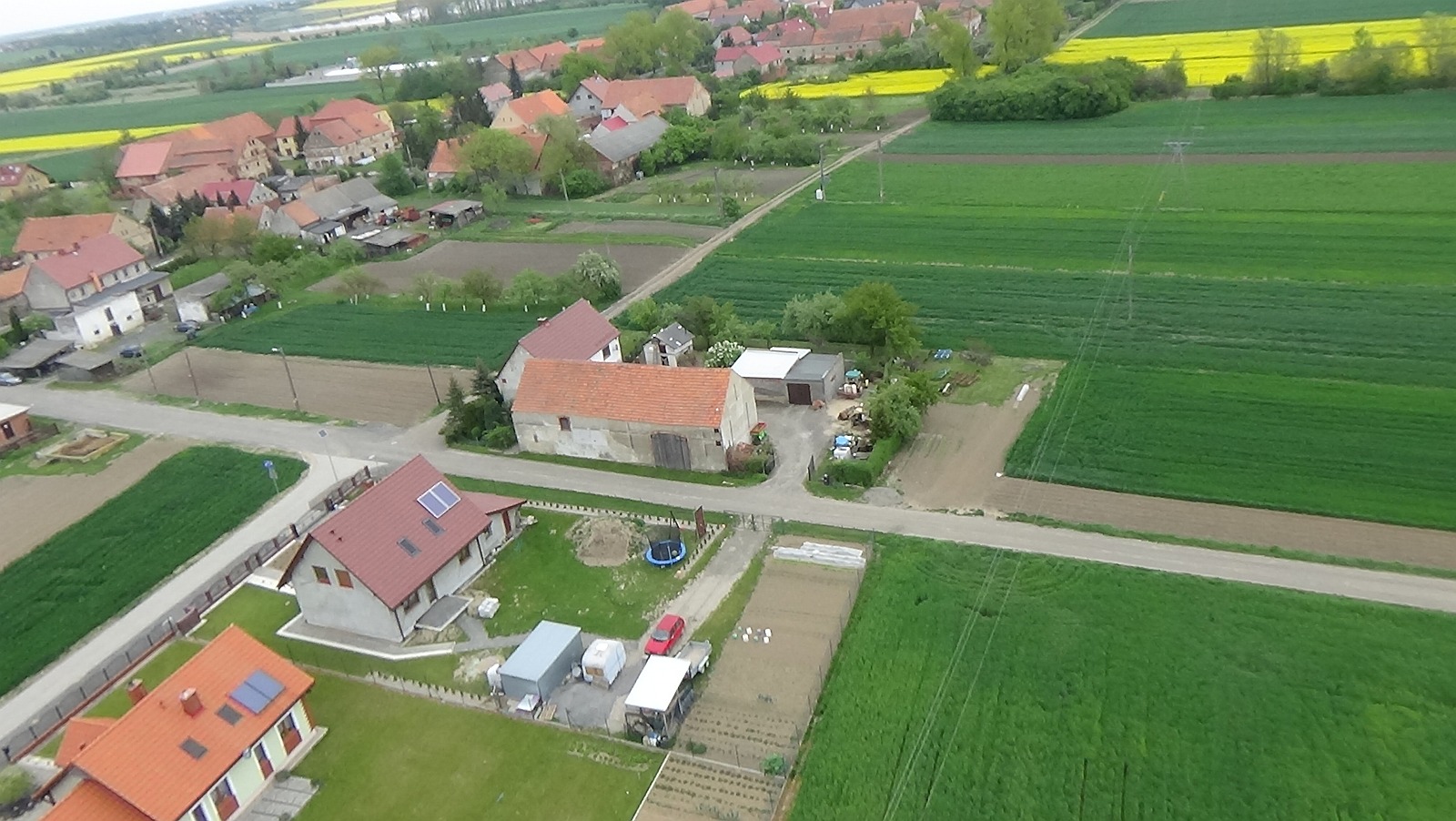 Koskowice z lotu ptaka. Zobacz jak wyglądają na wiosnę