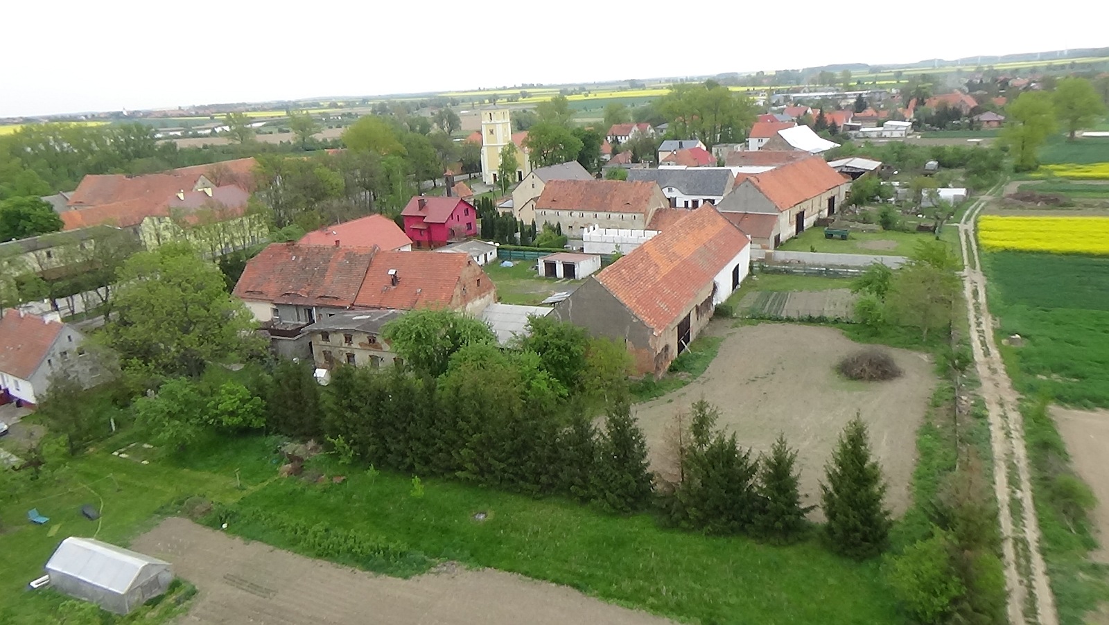 Koskowice z lotu ptaka. Zobacz jak wyglądają na wiosnę