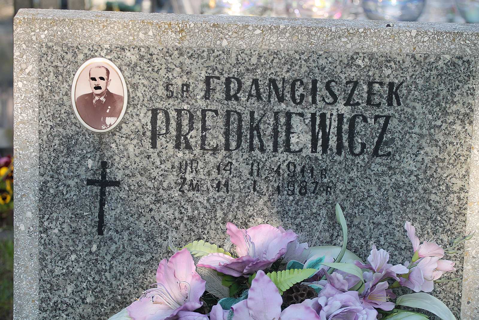 Wandale zniszczyli kolejne fotografie nagrobne