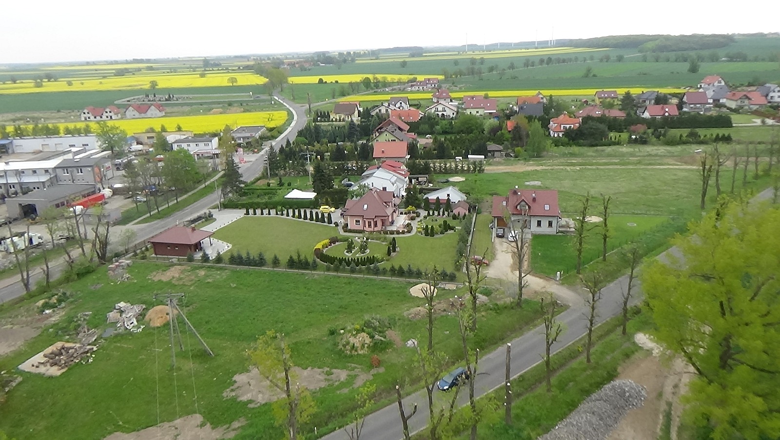 Koskowice z lotu ptaka. Zobacz jak wyglądają na wiosnę