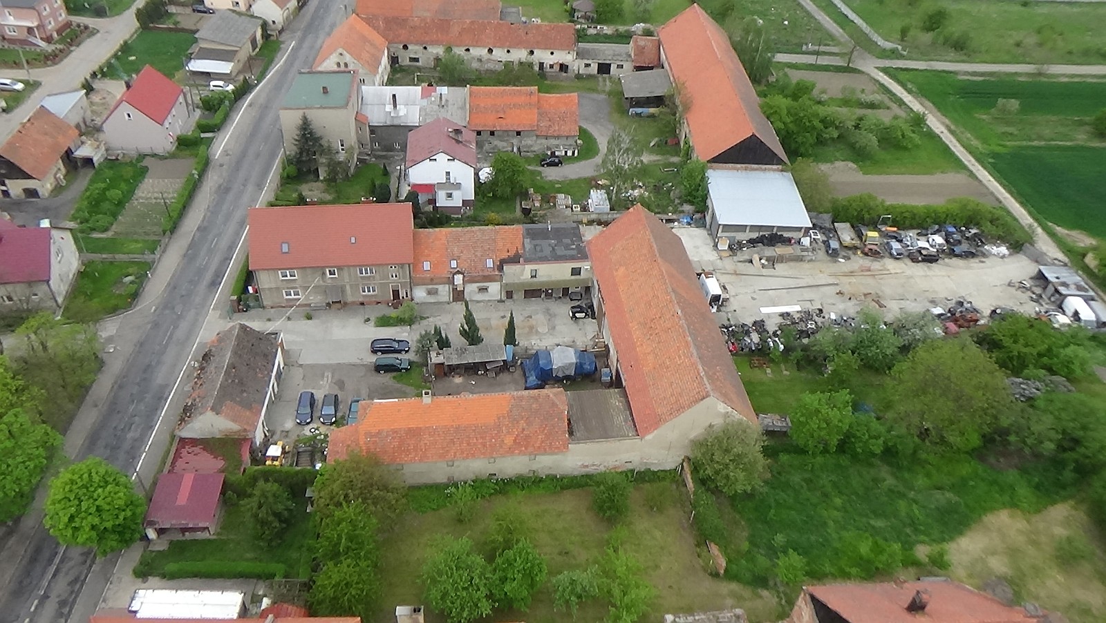 Koskowice z lotu ptaka. Zobacz jak wyglądają na wiosnę