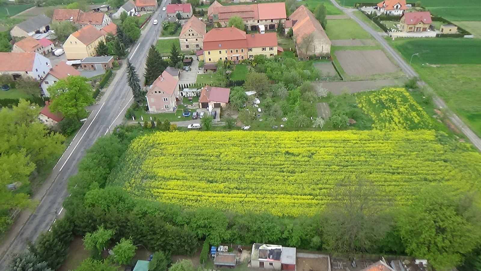 Koskowice z lotu ptaka. Zobacz jak wyglądają na wiosnę