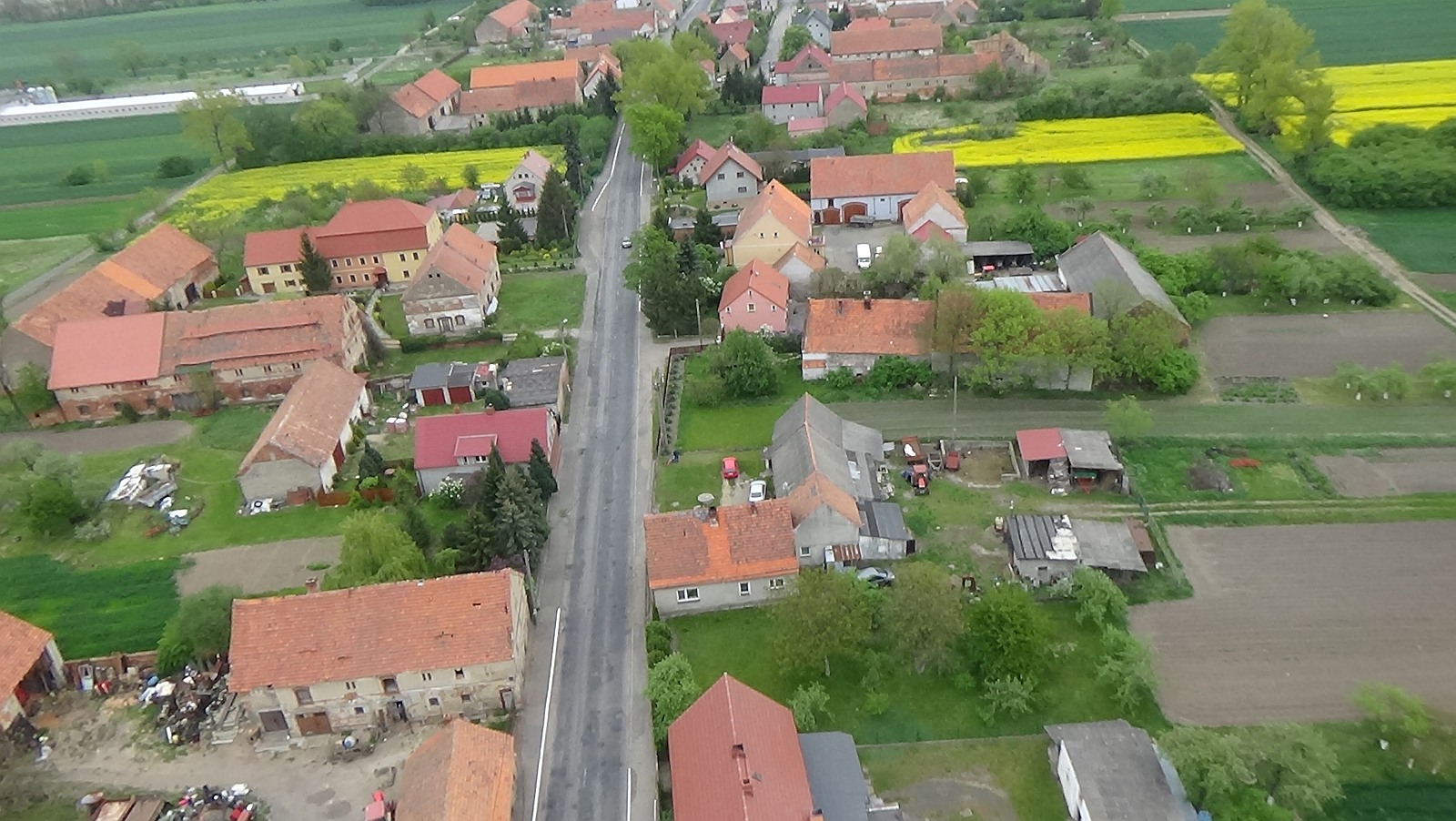 Koskowice z lotu ptaka. Zobacz jak wyglądają na wiosnę