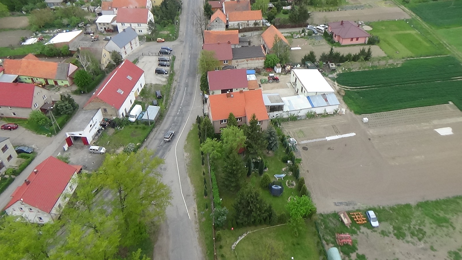 Koskowice z lotu ptaka. Zobacz jak wyglądają na wiosnę