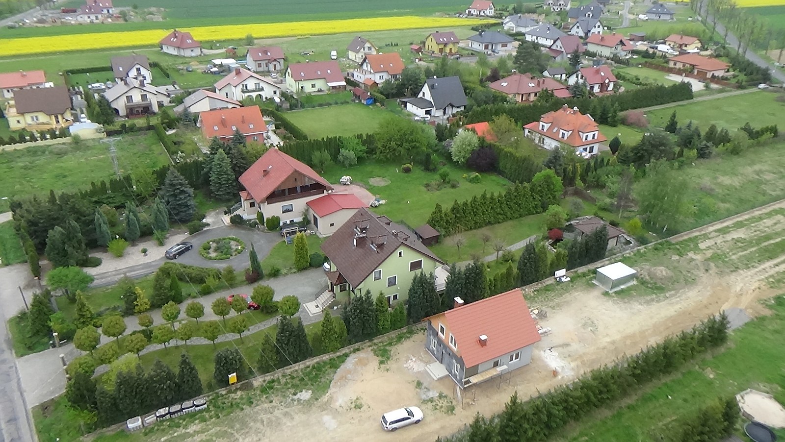 Koskowice z lotu ptaka. Zobacz jak wyglądają na wiosnę