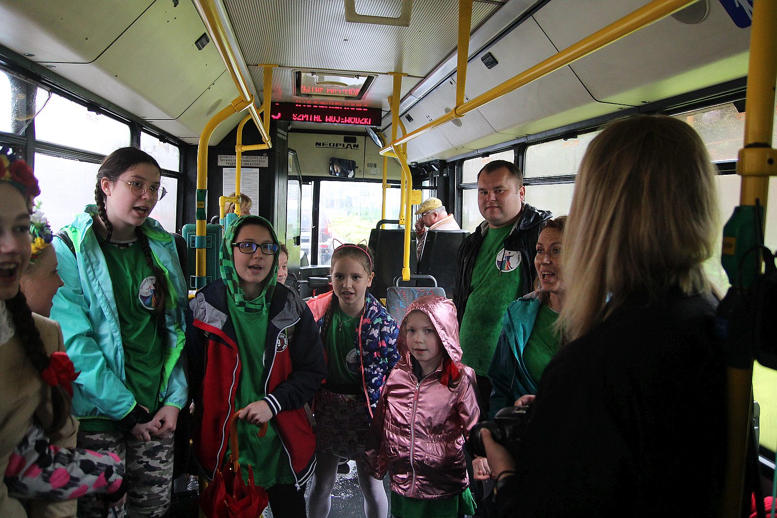 
Śpiewające autobusy miejskie z okazji Legnicy Cantat