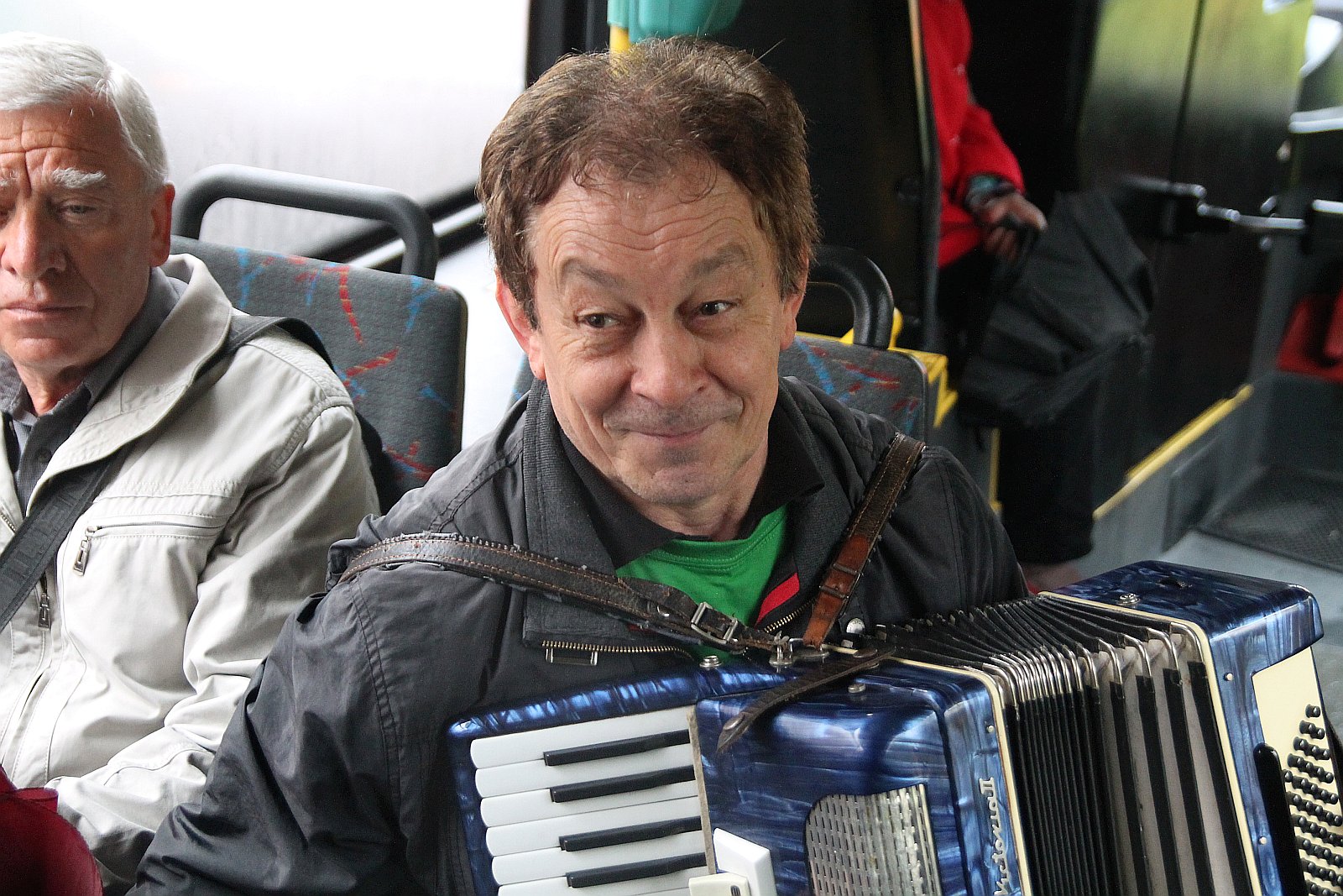 
Śpiewające autobusy miejskie z okazji Legnicy Cantat