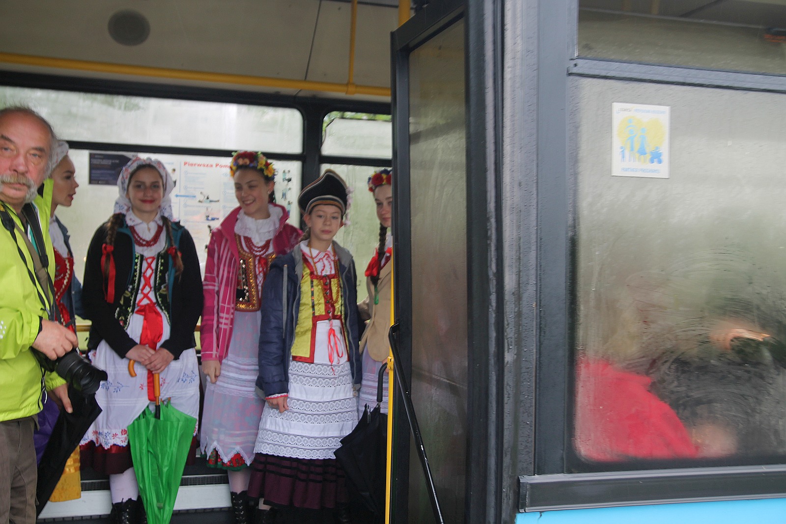 
Śpiewające autobusy miejskie z okazji Legnicy Cantat