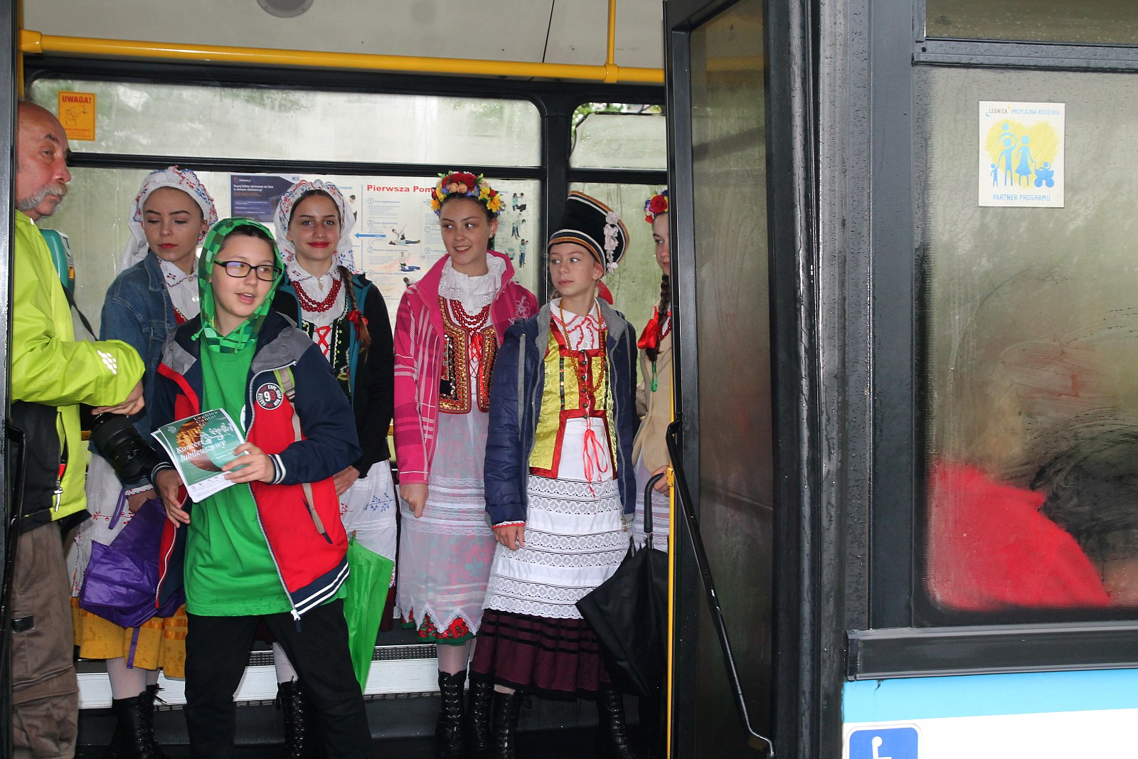 
Śpiewające autobusy miejskie z okazji Legnicy Cantat