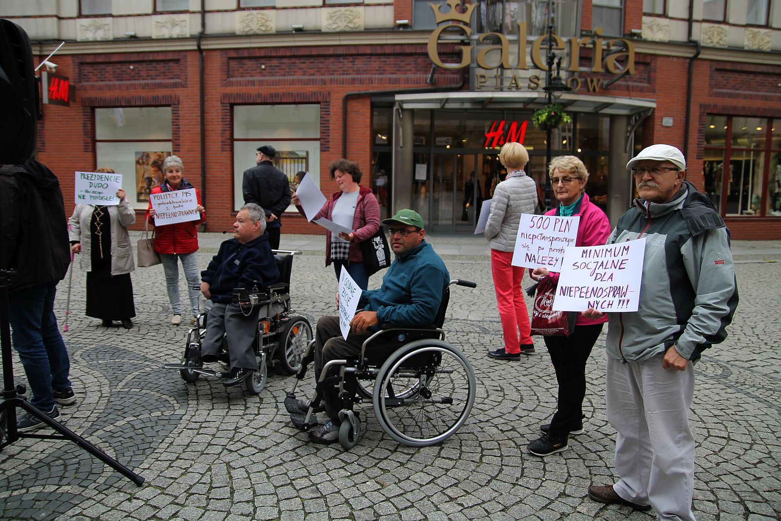 W czwartek odbył się protest wspierający niepełnosprawnych