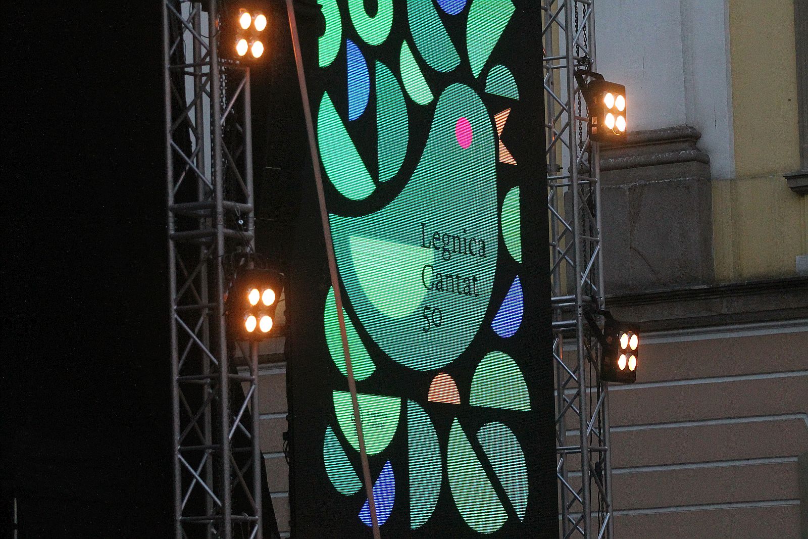Niezwykły pełen gwiazd koncert na dziedzińcu Akademii Rycerskiej