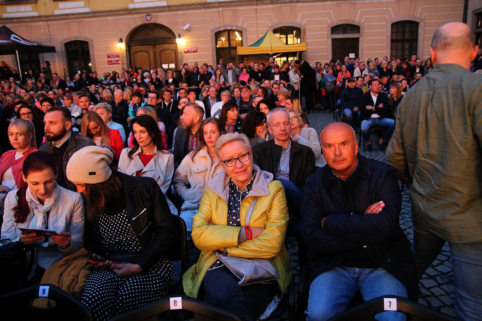 Niezwykły pełen gwiazd koncert na dziedzińcu Akademii Rycerskiej