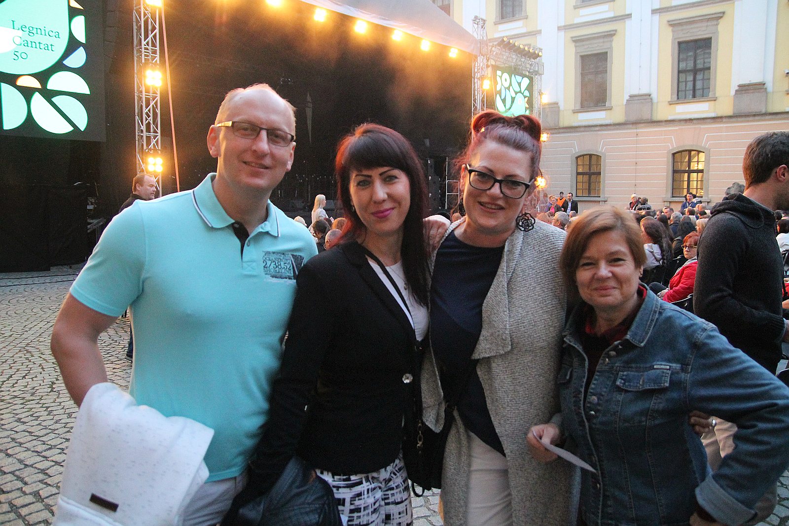 Niezwykły pełen gwiazd koncert na dziedzińcu Akademii Rycerskiej