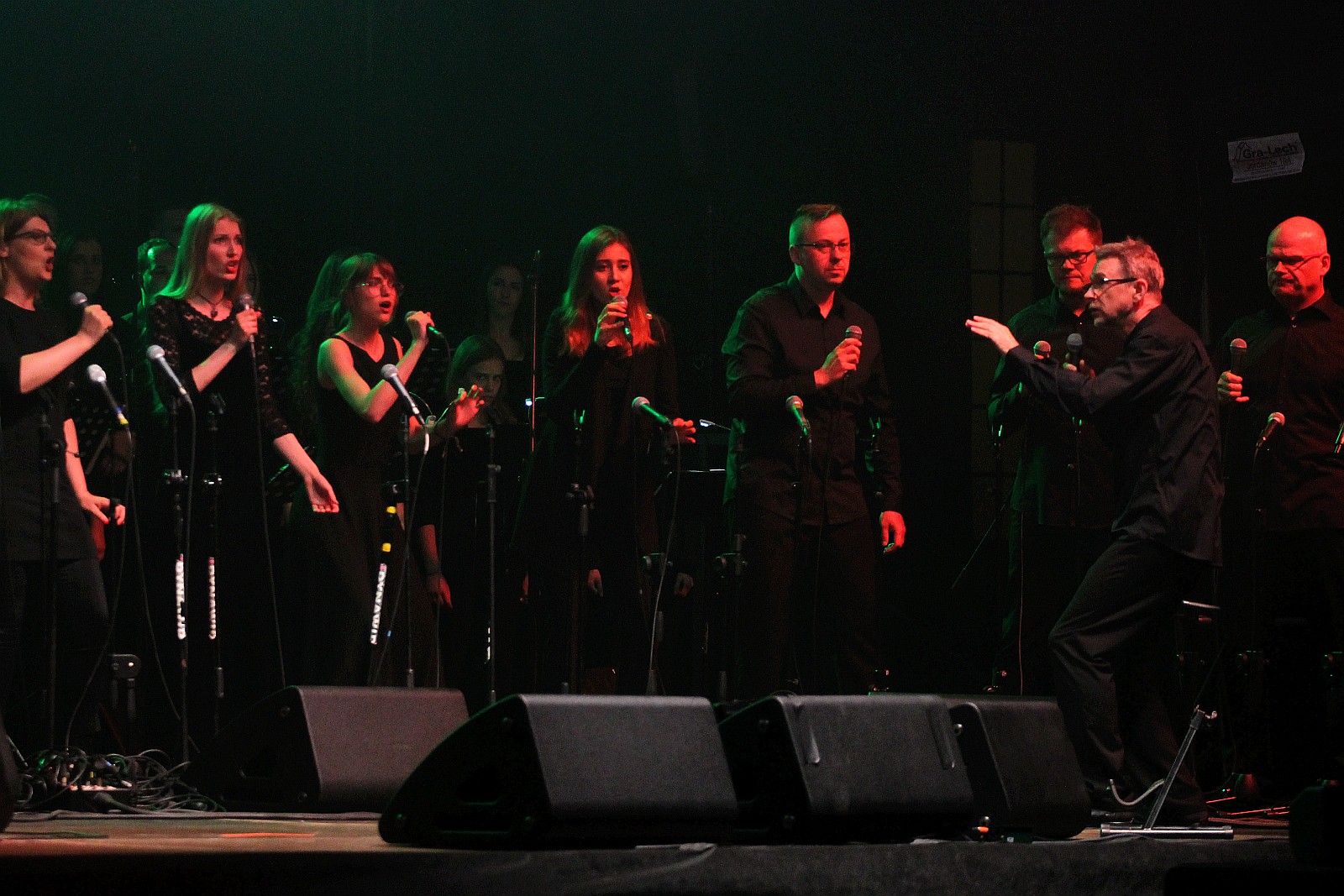 Niezwykły pełen gwiazd koncert na dziedzińcu Akademii Rycerskiej
