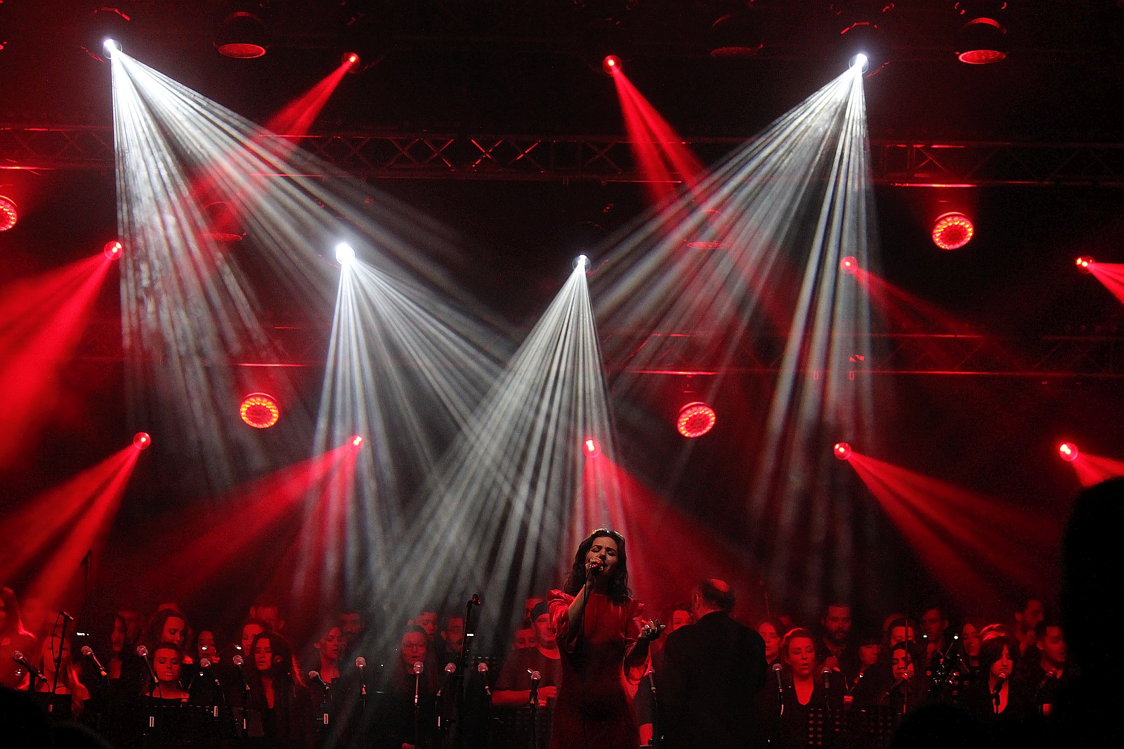 Niezwykły pełen gwiazd koncert na dziedzińcu Akademii Rycerskiej