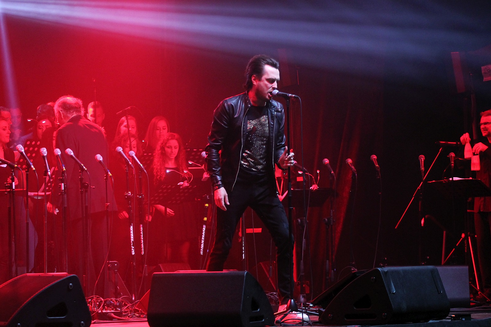 Niezwykły pełen gwiazd koncert na dziedzińcu Akademii Rycerskiej