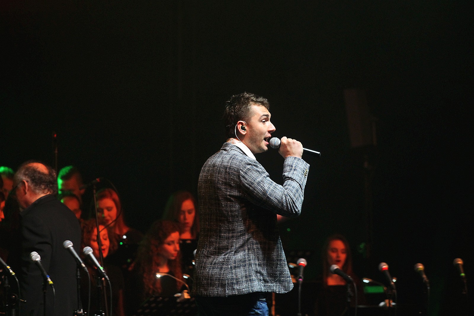 Niezwykły pełen gwiazd koncert na dziedzińcu Akademii Rycerskiej
