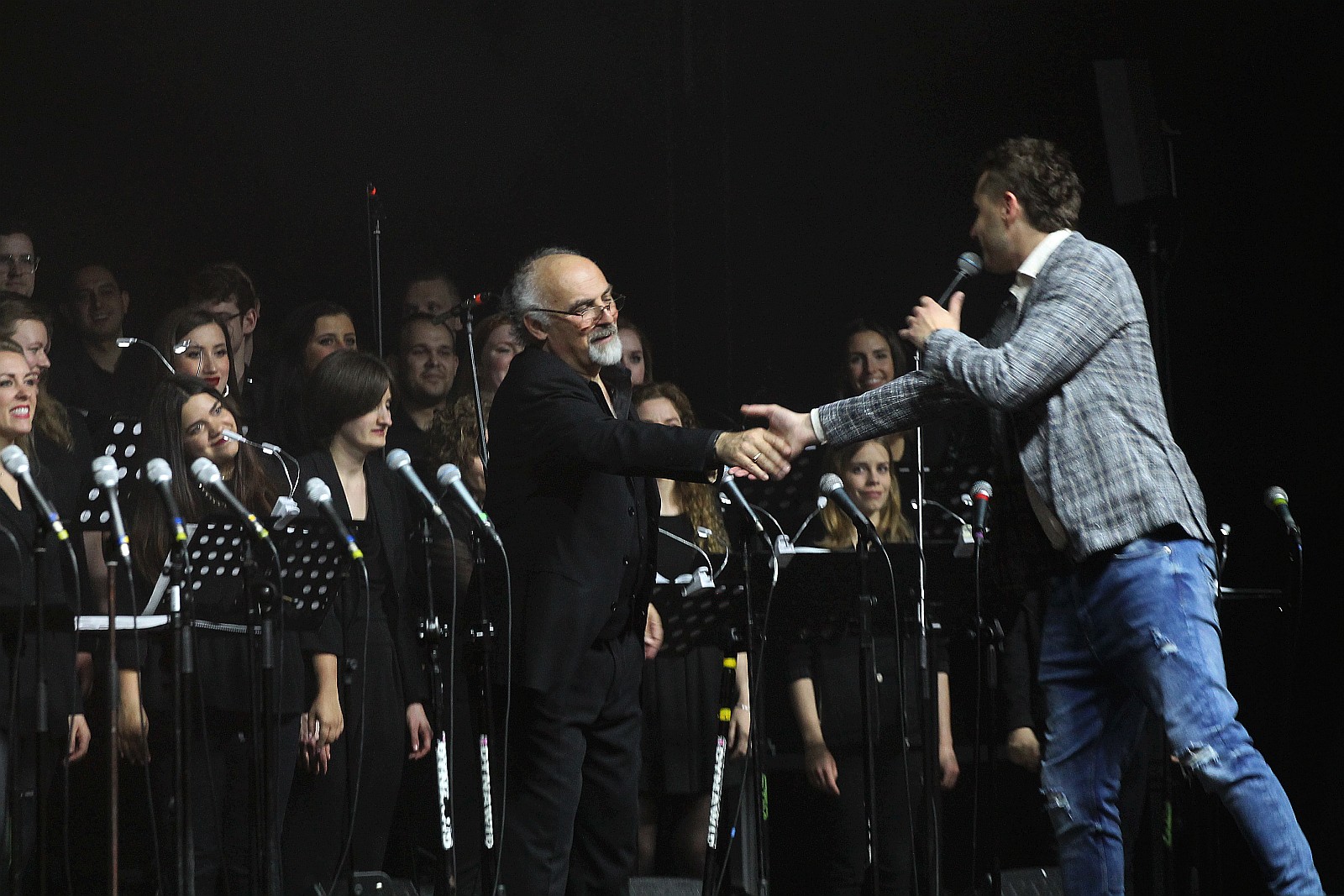 Niezwykły pełen gwiazd koncert na dziedzińcu Akademii Rycerskiej