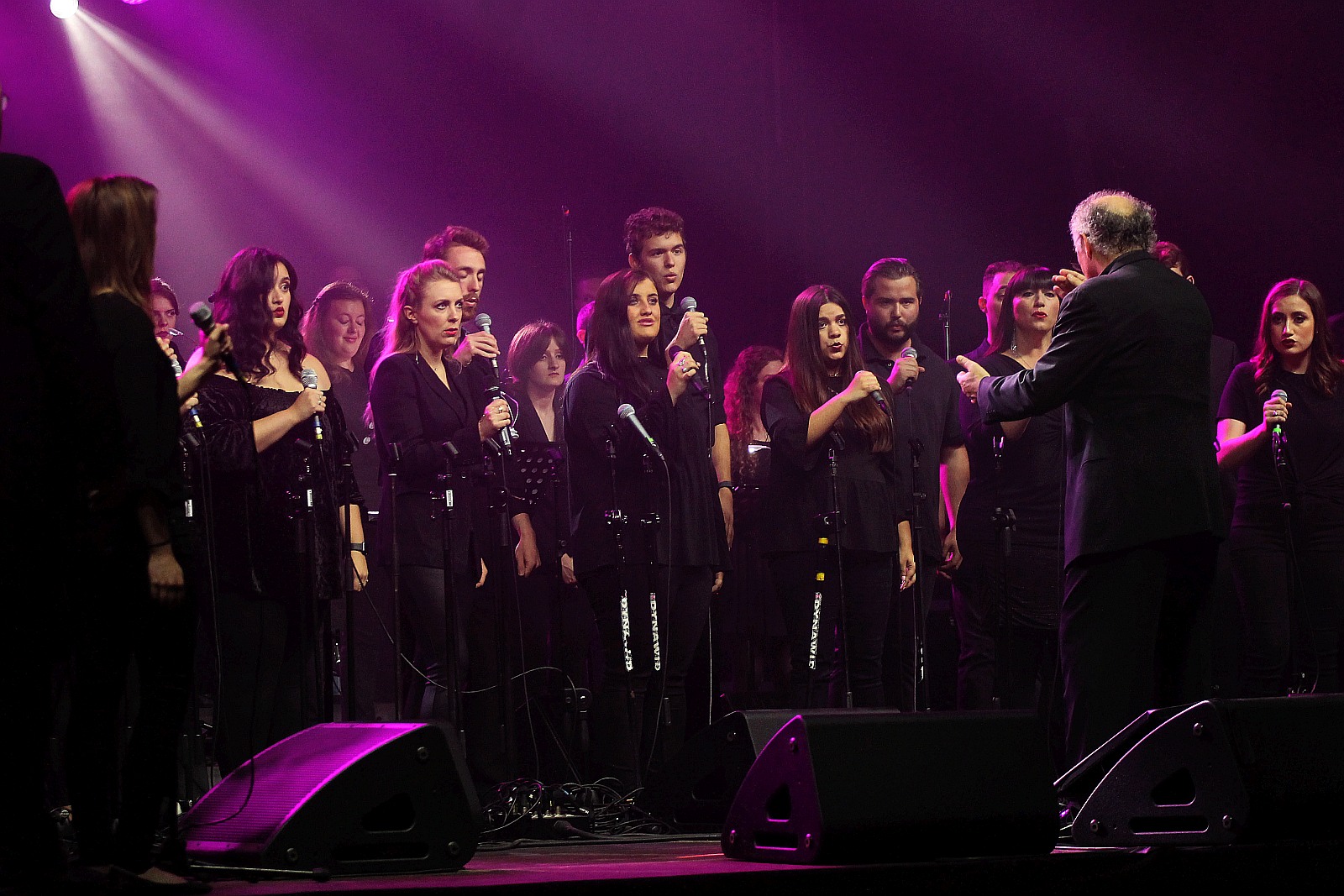 Niezwykły pełen gwiazd koncert na dziedzińcu Akademii Rycerskiej