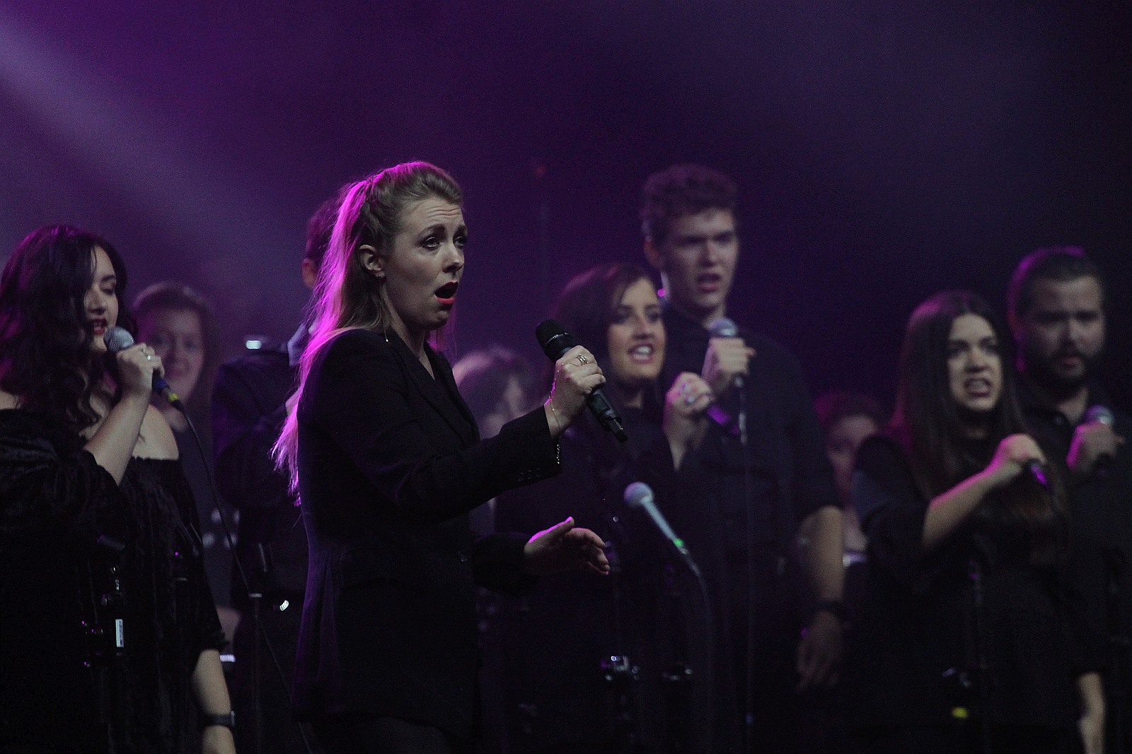 Niezwykły pełen gwiazd koncert na dziedzińcu Akademii Rycerskiej