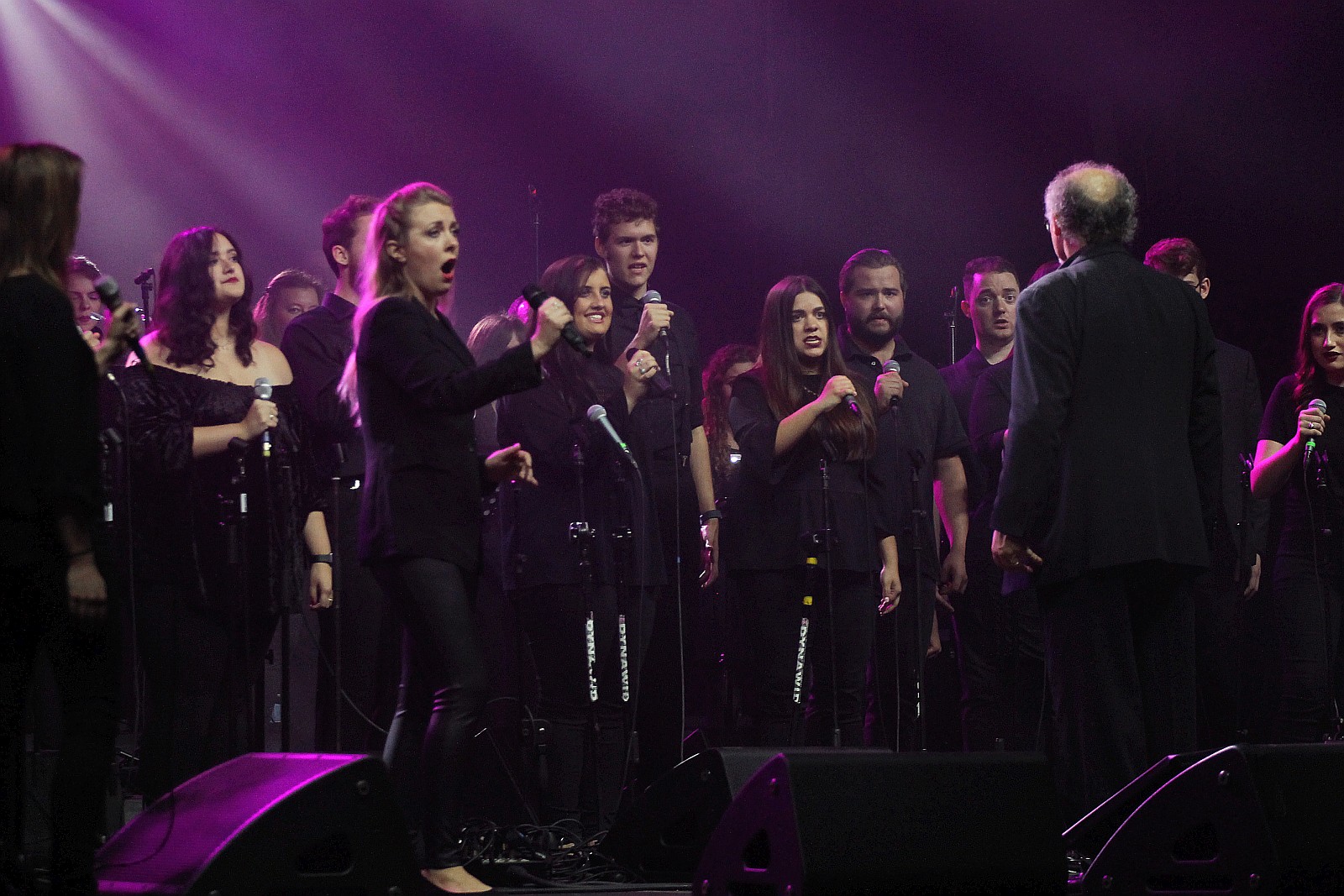 Niezwykły pełen gwiazd koncert na dziedzińcu Akademii Rycerskiej