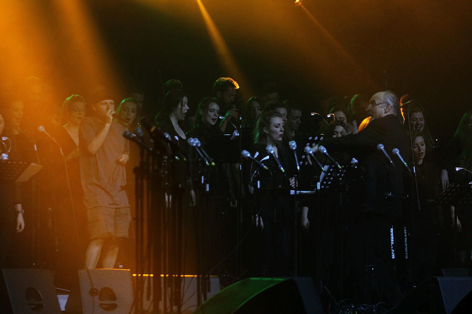 Niezwykły pełen gwiazd koncert na dziedzińcu Akademii Rycerskiej