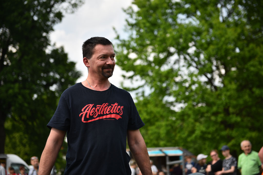 Rozpoczęło się kucie w Parku Miejskim. Trwa Turniej Kowali