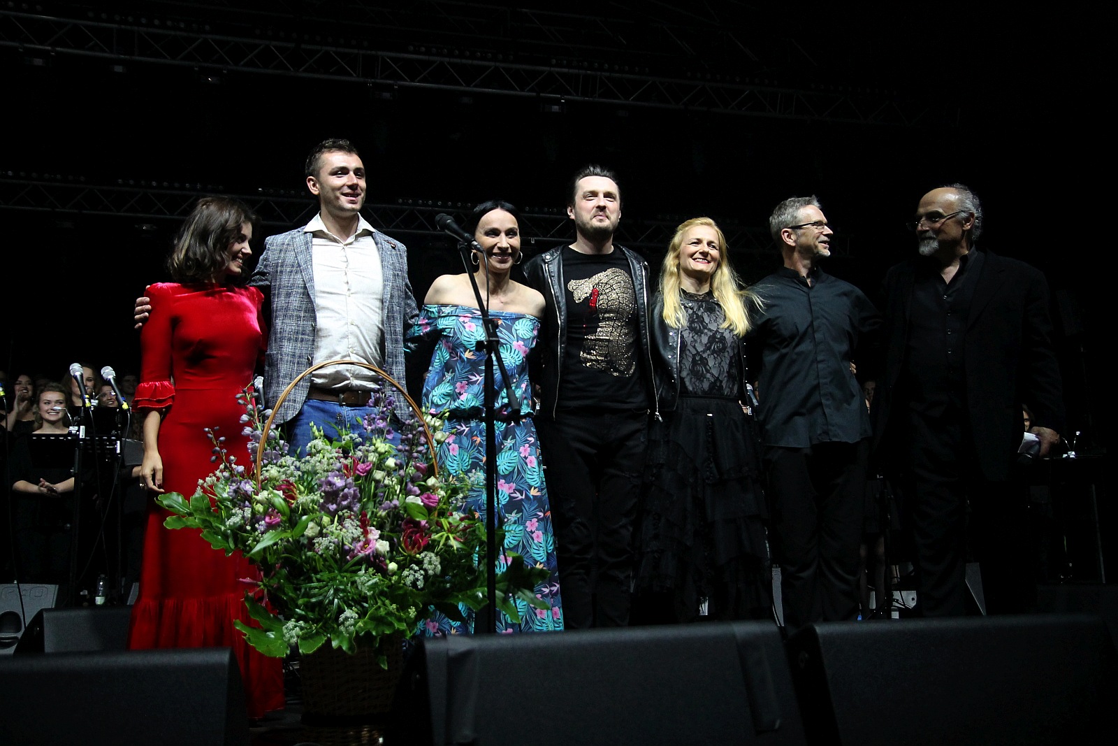 Niezwykły pełen gwiazd koncert na dziedzińcu Akademii Rycerskiej