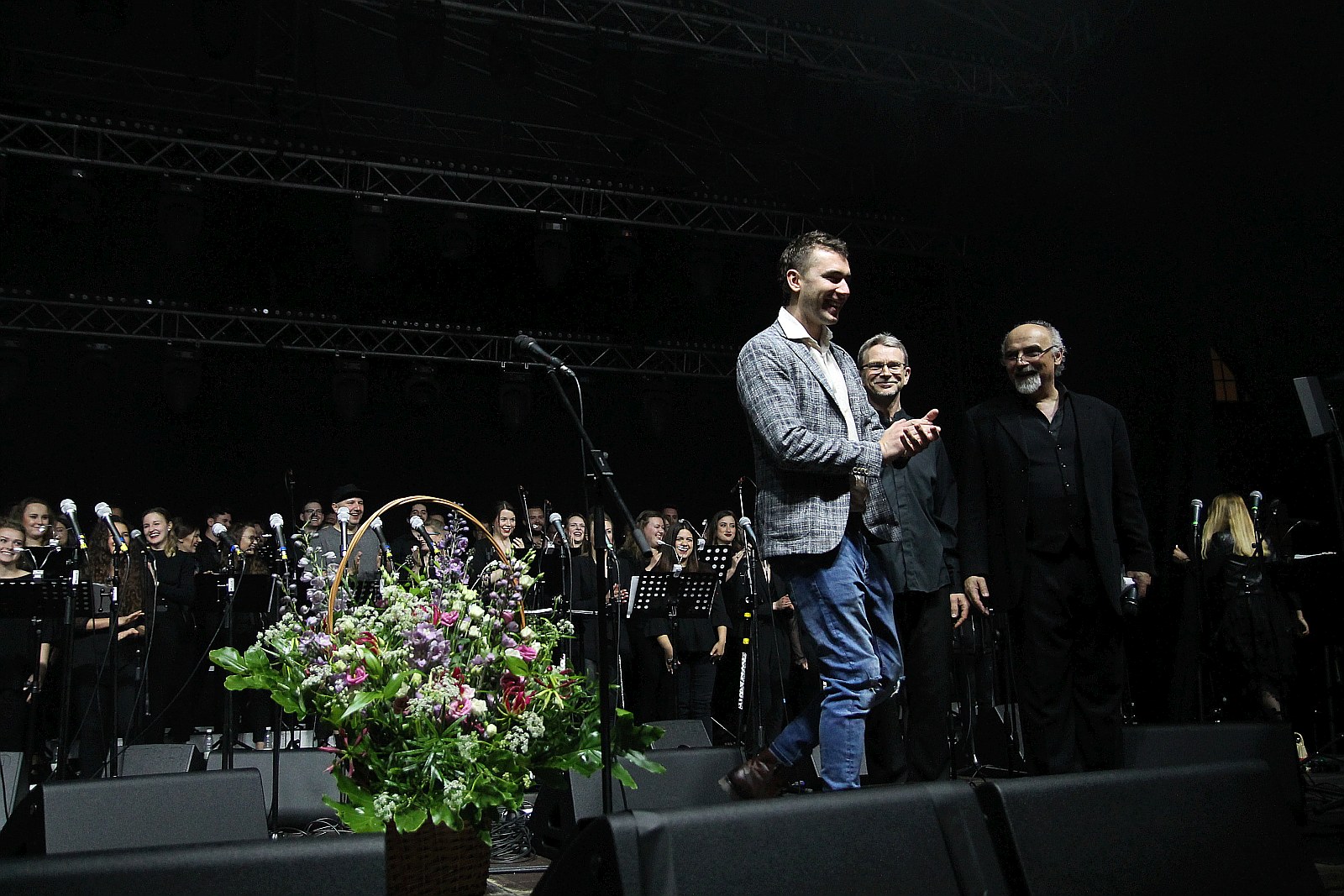 Niezwykły pełen gwiazd koncert na dziedzińcu Akademii Rycerskiej