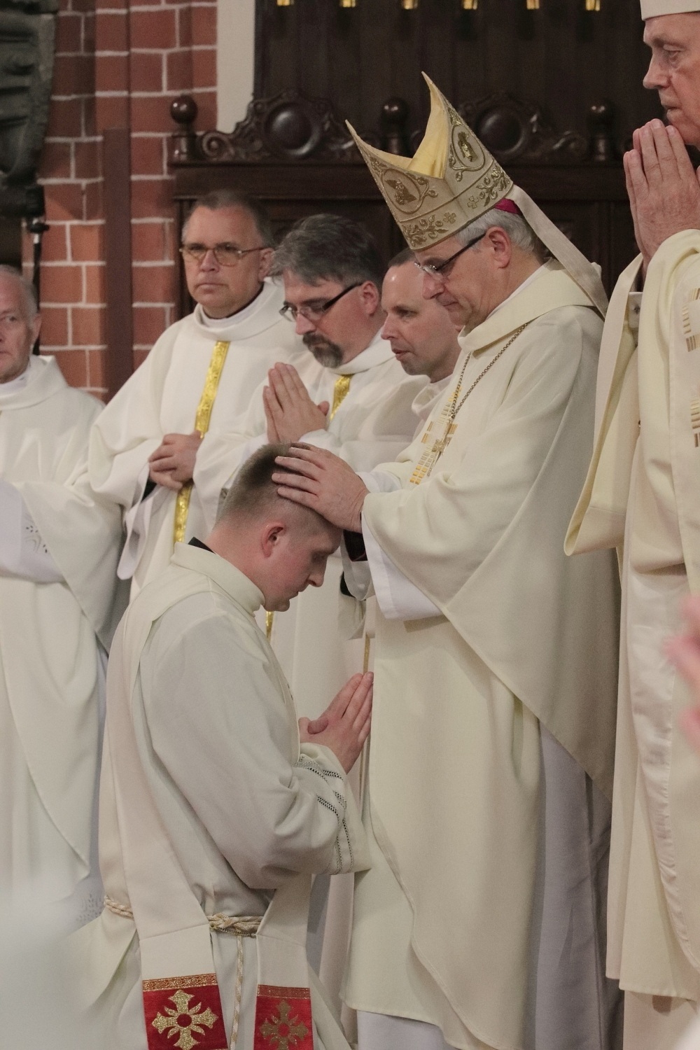 Święcenia w katedrze. Diecezja na czterech nowych księży