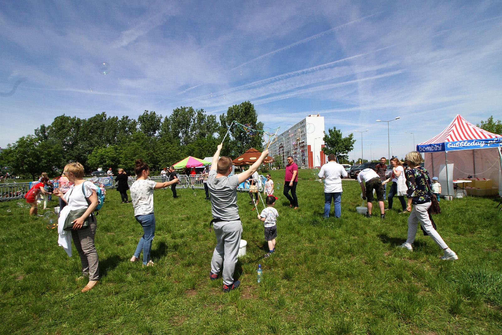 Festiwal Baniek Mydlanych. Bawiły się dzieci, bawili dorośli