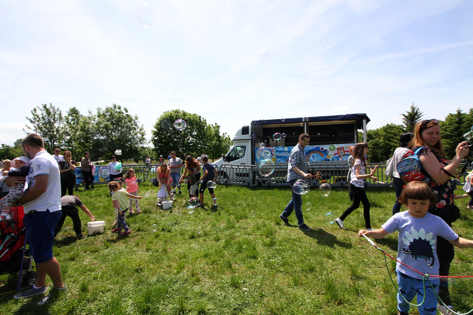 Festiwal Baniek Mydlanych. Bawiły się dzieci, bawili dorośli