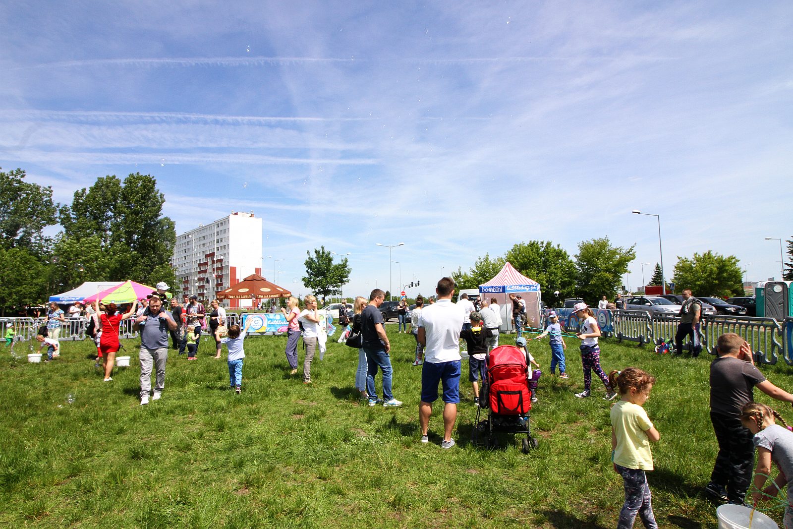 Festiwal Baniek Mydlanych. Bawiły się dzieci, bawili dorośli