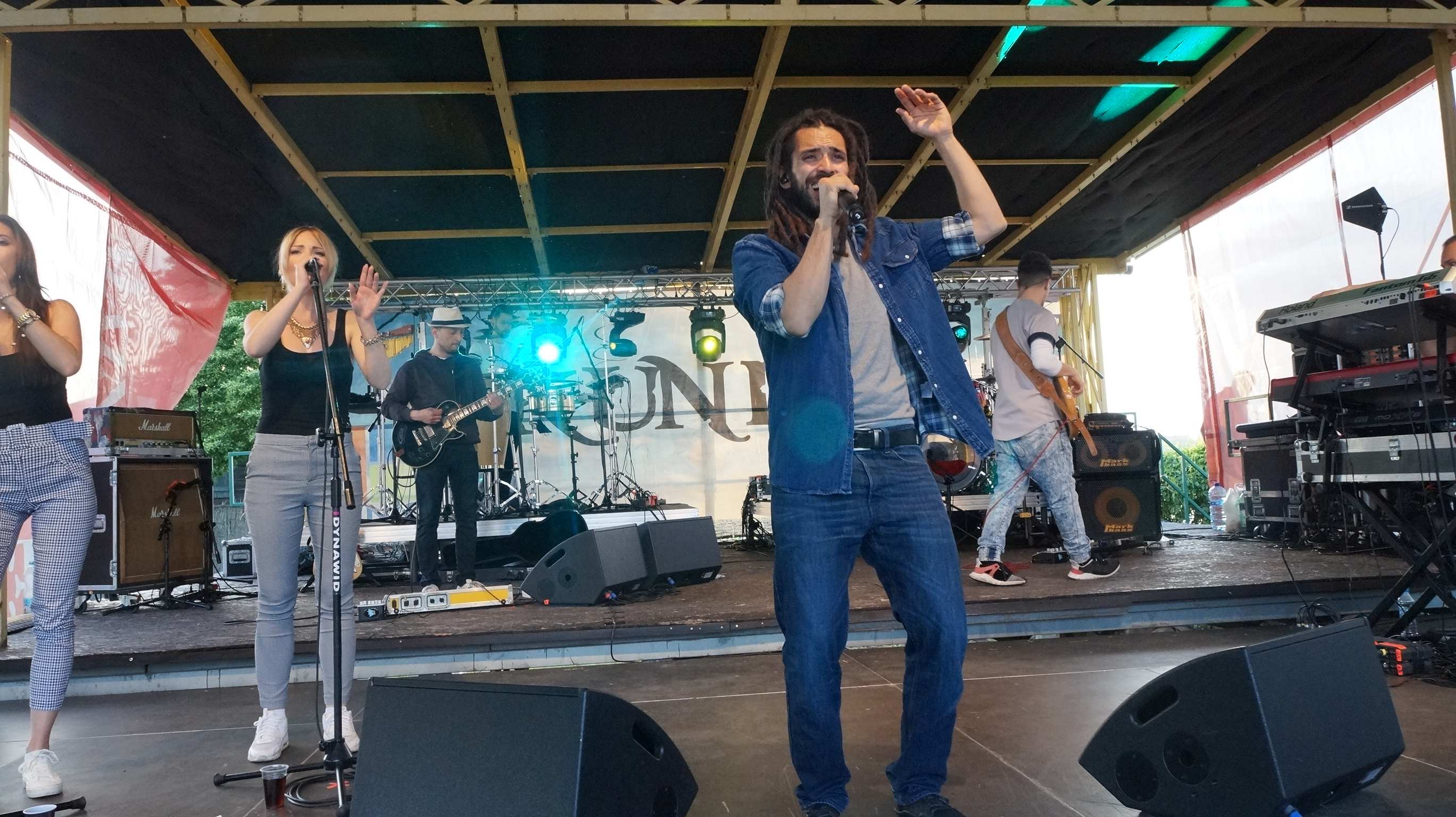 Mesajah i Raz 2 – Tribute to Maanam porwały do śpiewu i tańca