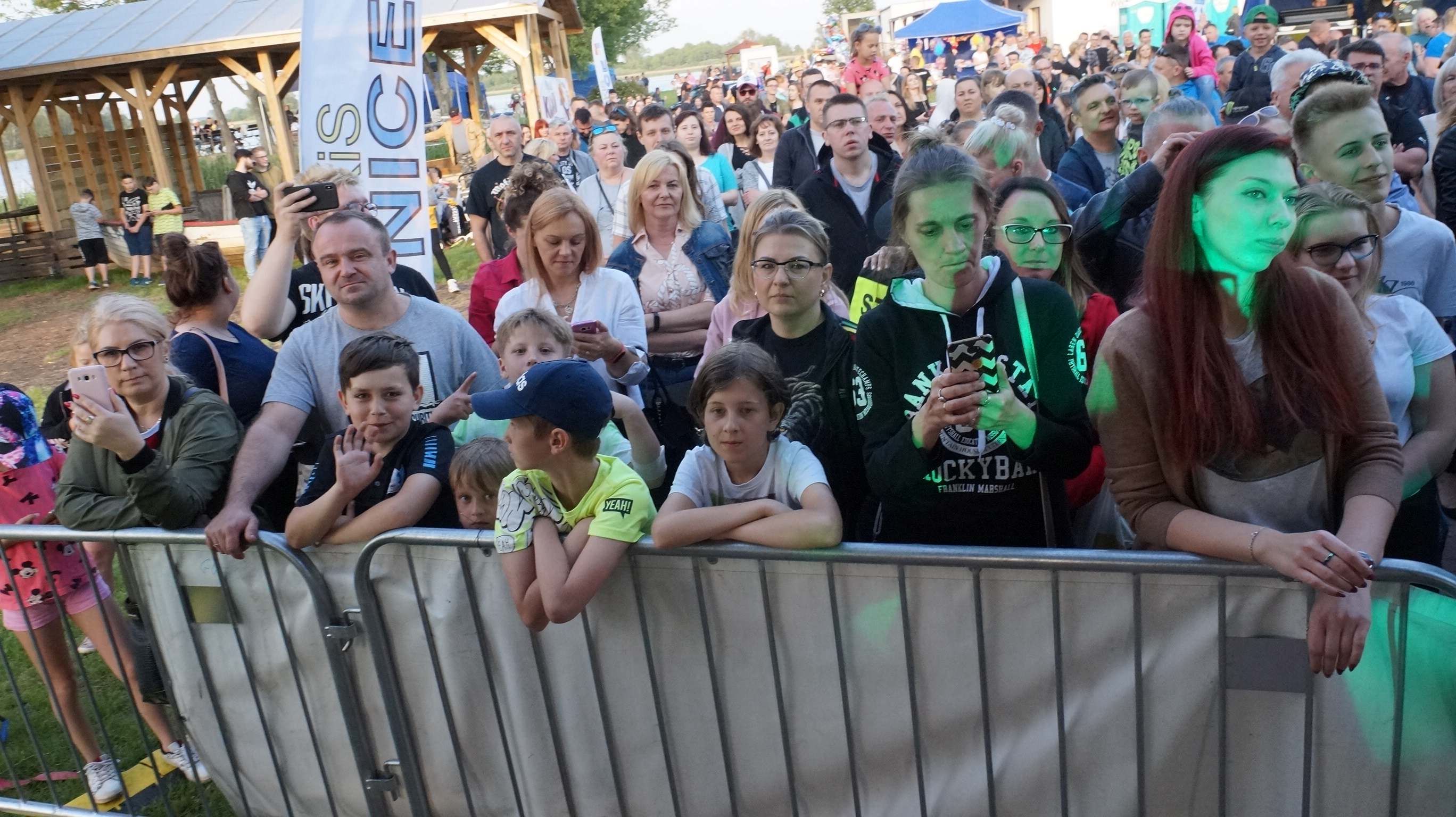 Mesajah i Raz 2 – Tribute to Maanam porwały do śpiewu i tańca