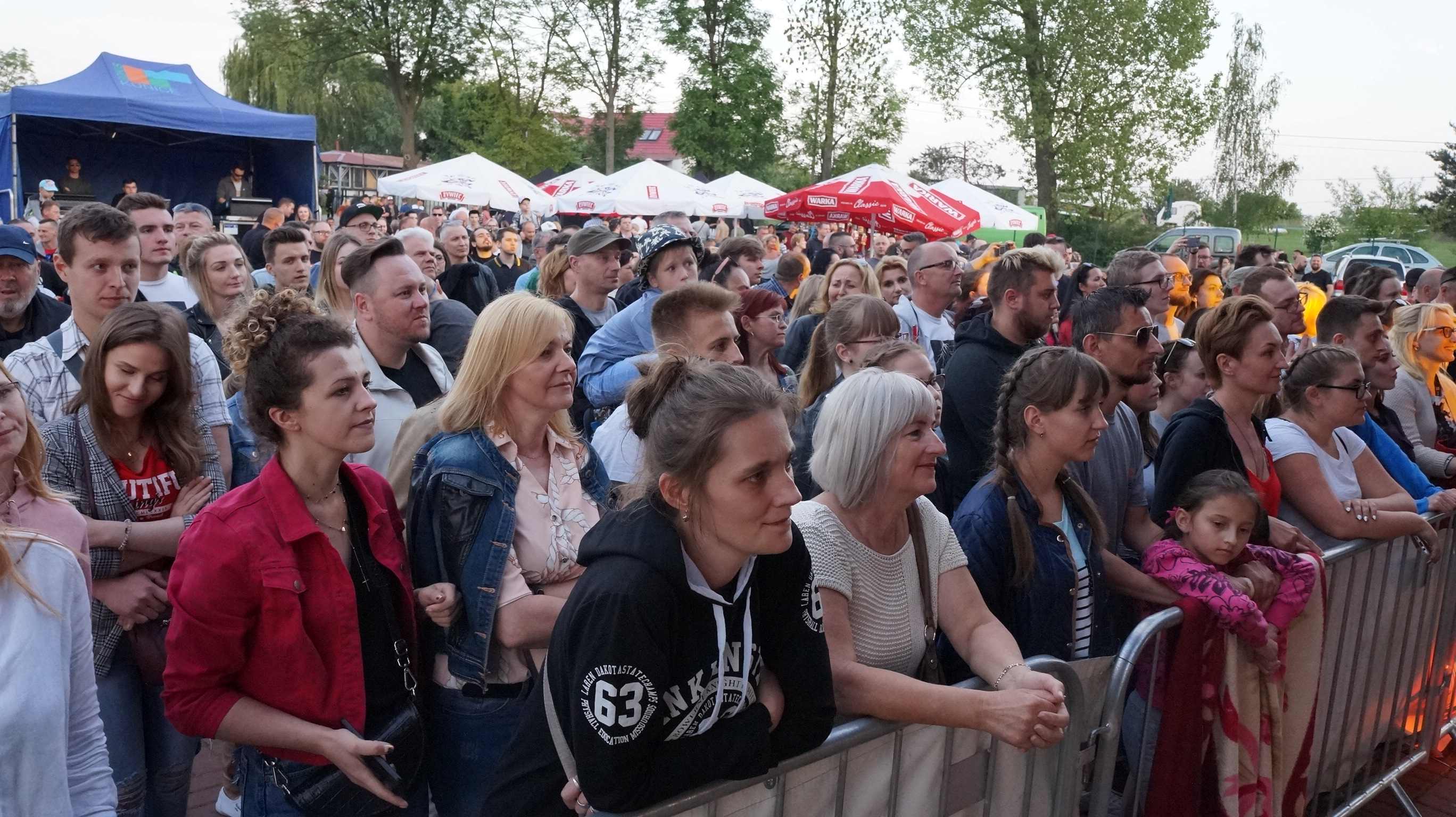 Mesajah i Raz 2 – Tribute to Maanam porwały do śpiewu i tańca