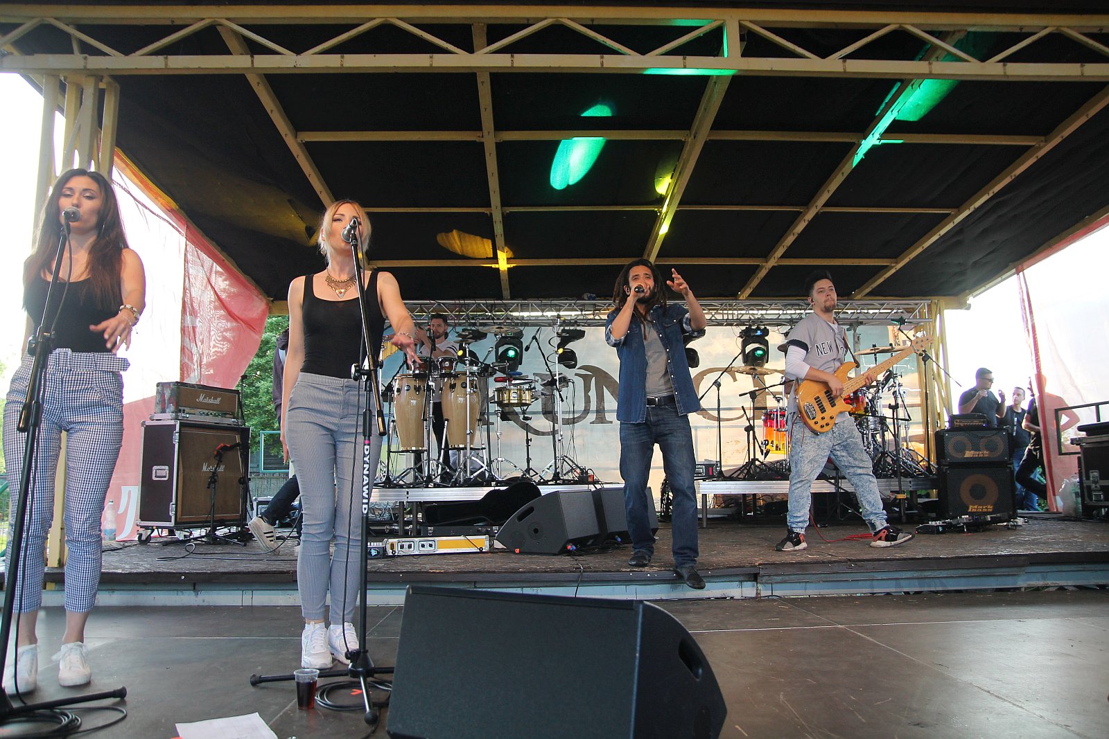 Mesajah i Raz 2 – Tribute to Maanam porwały do śpiewu i tańca