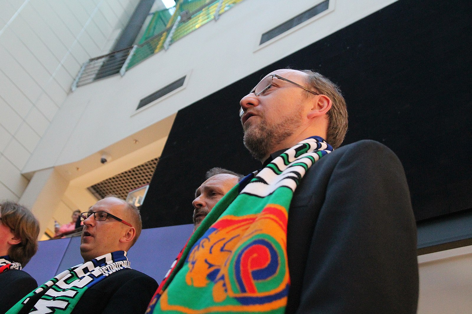 Madrygał i piłkarze Miedzi jednym głosem w Galerii Piastów