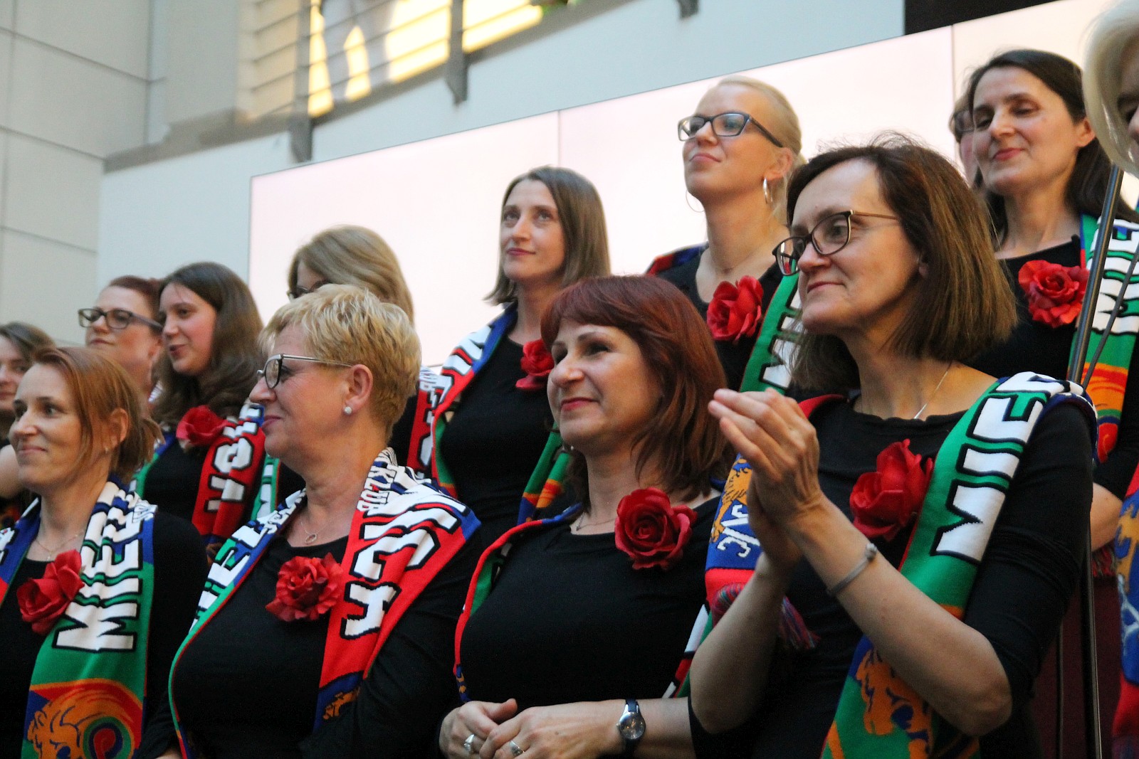 Madrygał i piłkarze Miedzi jednym głosem w Galerii Piastów