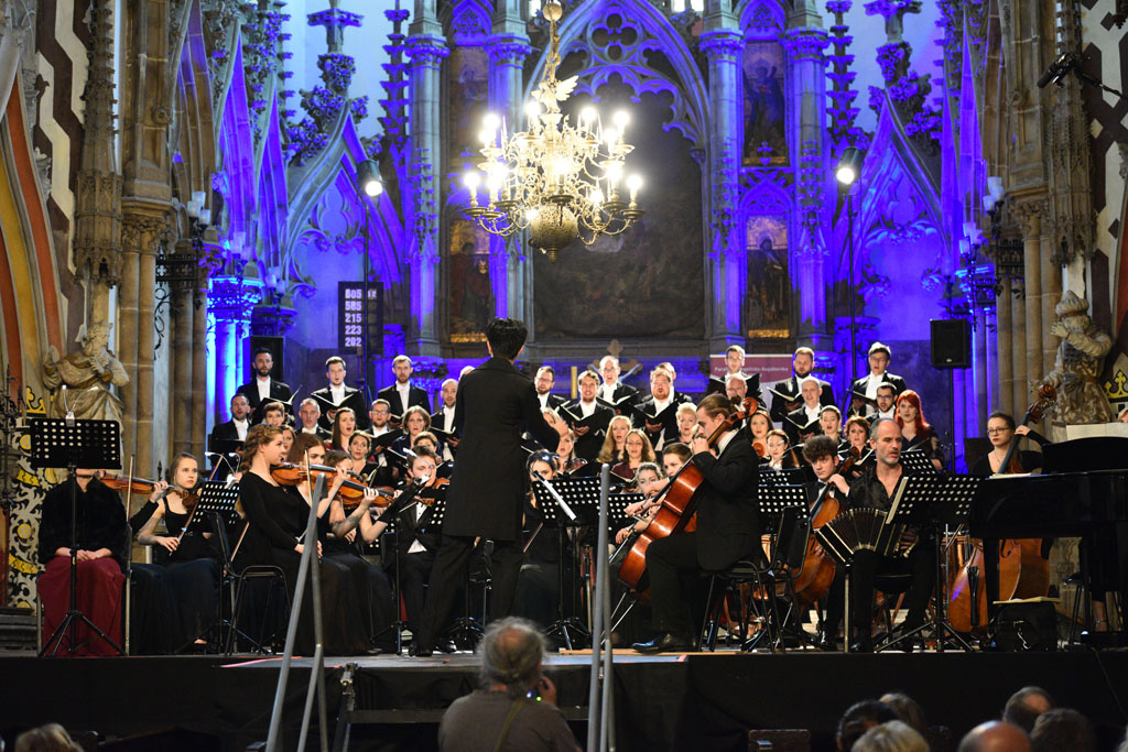 Zespół Wokalny Rondo po raz drugi laureatem Grand Prix Cantatu
