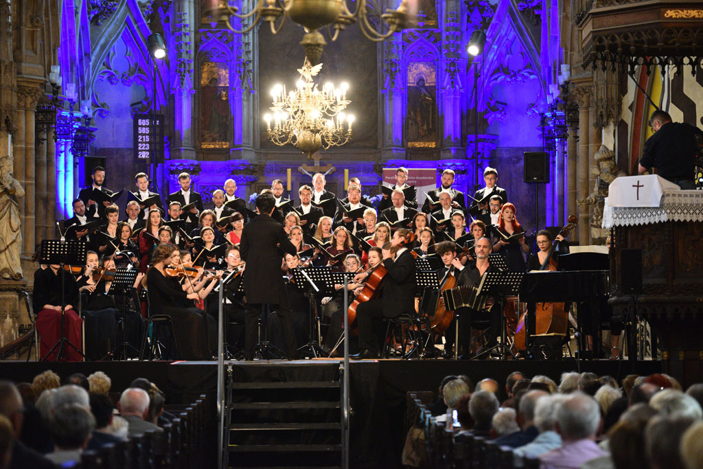 Zespół Wokalny Rondo po raz drugi laureatem Grand Prix Cantatu