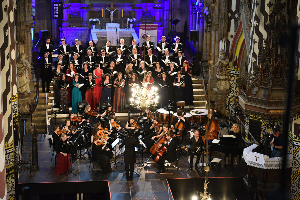 Zespół Wokalny Rondo po raz drugi laureatem Grand Prix Cantatu