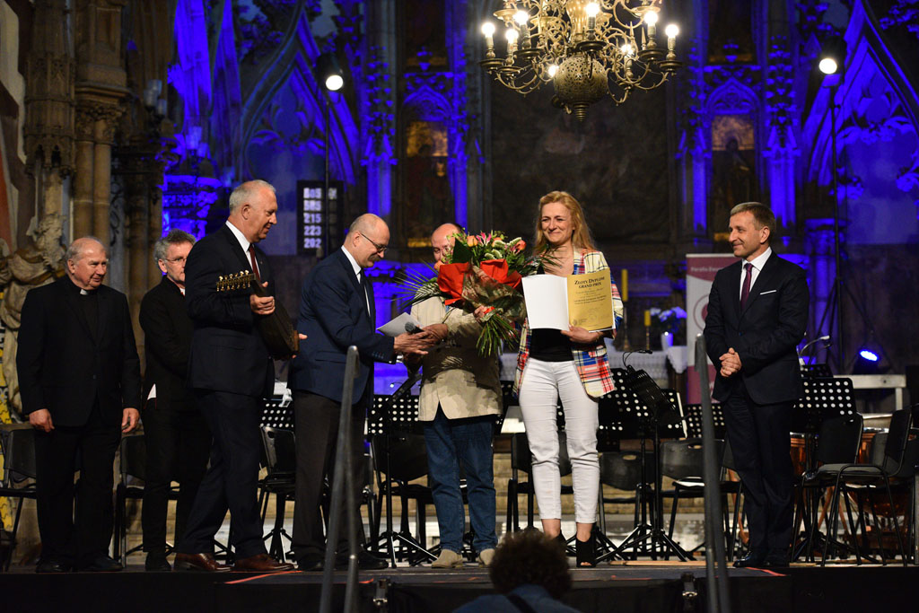Zespół Wokalny Rondo po raz drugi laureatem Grand Prix Cantatu